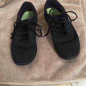 Nike Free RN all black ladies 8 1/2